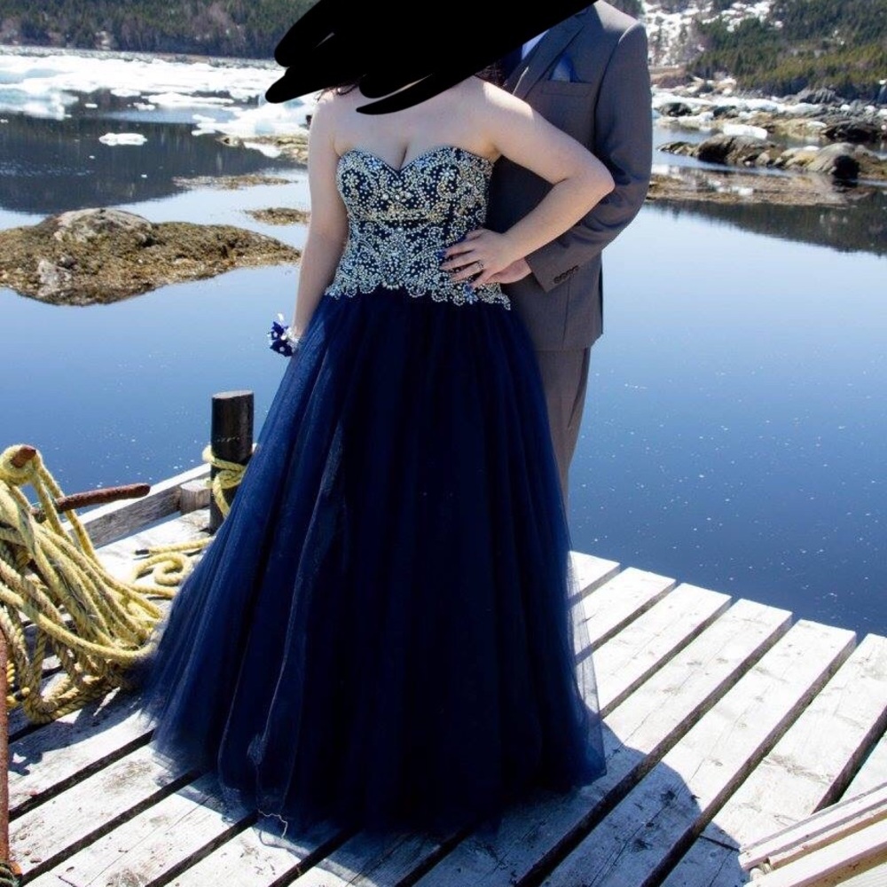 PROM DRESS